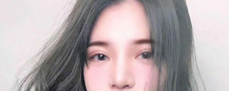 染的頭發(fā)怎么能回到以前的黑色 染的頭發(fā)怎么能回到以前的黑色