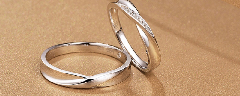 結(jié)婚交換戒指是鉆戒還是對戒 結(jié)婚交換戒指是鉆戒還是對戒