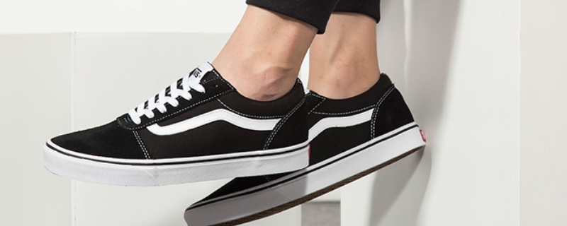 vans后標(biāo)掉漆正常么 vans后標(biāo)掉漆正常么