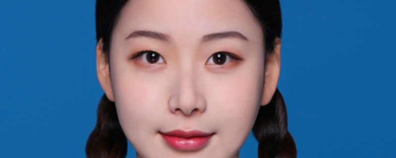 畢業(yè)證照片穿什么衣服 畢業(yè)證照片穿什么衣服