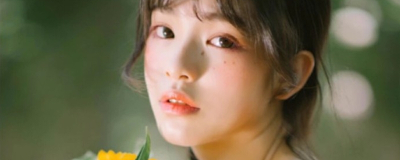 夏天臉曬黑了如何變白 夏天臉曬黑了如何變白