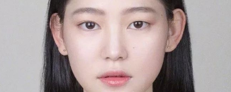 拍身份證時畫了眼線咋辦 拍身份證時畫了眼線咋辦
