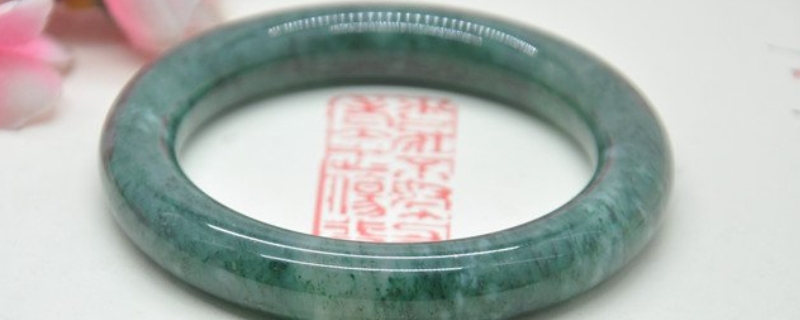 獨(dú)山玉戴久了有什么變化 獨(dú)山玉戴久了有什么變化