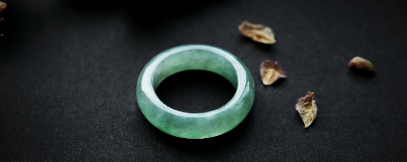 獨(dú)山玉戴久了有什么變化 獨(dú)山玉戴久了有什么變化