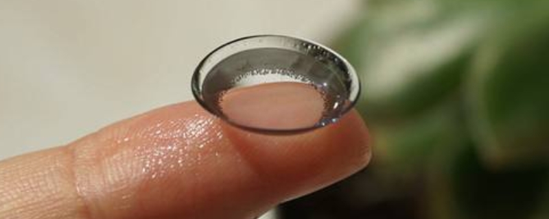 新買(mǎi)的隱形眼鏡泡多久可以戴 新買(mǎi)的隱形眼鏡泡多久可以戴