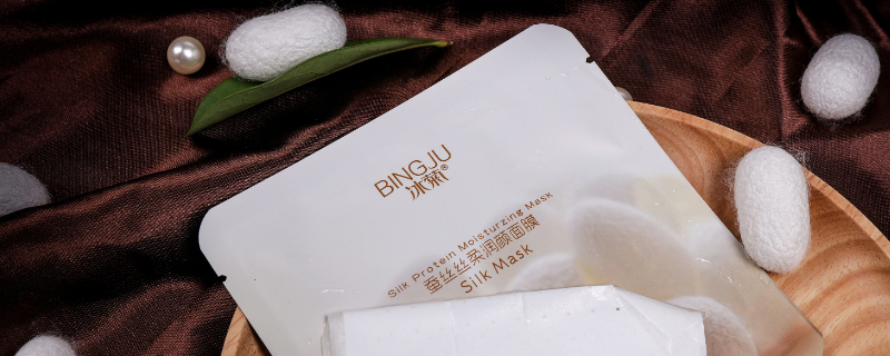面膜里面的精華液怎么用 面膜里面的精華液怎么用