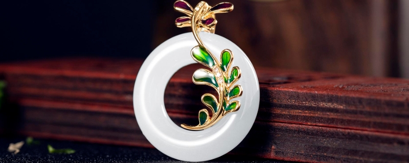 真玉假玉的鑒別方法最簡(jiǎn)單 真玉假玉的鑒別方法最簡(jiǎn)單