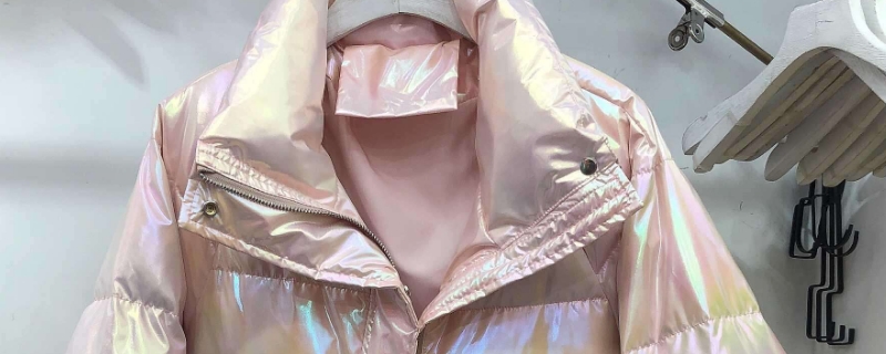 免洗亮面白色羽絨服染色了怎么辦