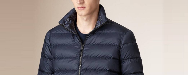 羽絨服需要買大一碼嗎 羽絨服需要買大一碼嗎